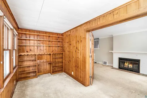 16 S 25th Avenue E Duluth MN 55812