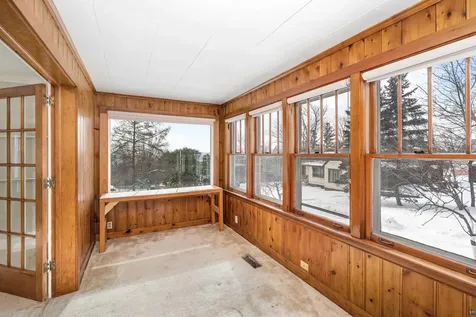 16 S 25th Avenue E Duluth MN 55812