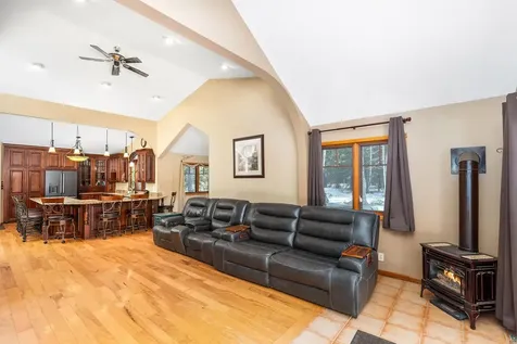 4512 Boulder Dam Road Duluth MN 55803