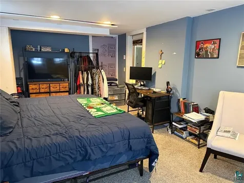 1916 Lawn Street Duluth MN 55812-8440