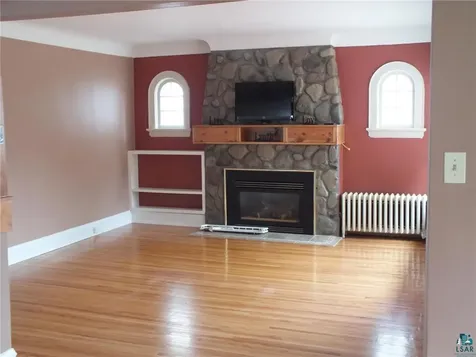 1916 Lawn Street Duluth MN 55812-8440