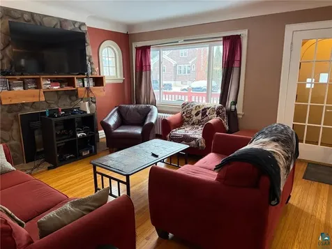 1916 Lawn Street Duluth MN 55812-8440
