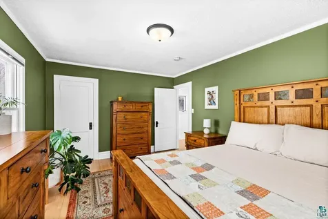 4025 Gladstone Street Duluth MN 55804