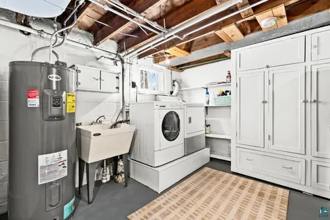 4025 Gladstone Street Duluth MN 55804
