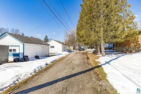 4025 Gladstone Street Duluth MN 55804