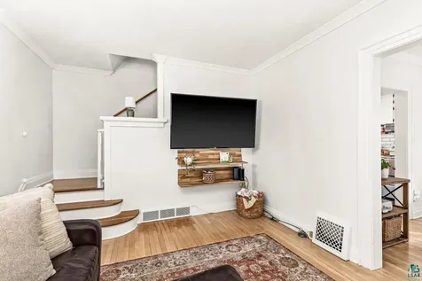 4025 Gladstone Street Duluth MN 55804