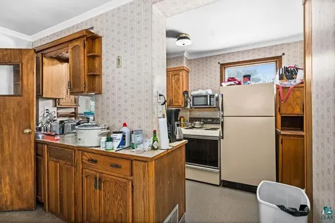 1027 E 9th Street Duluth MN 55805