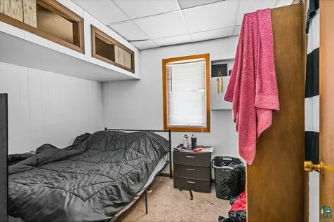 1027 E 9th Street Duluth MN 55805