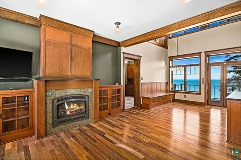 5220 London Road Duluth MN 55804
