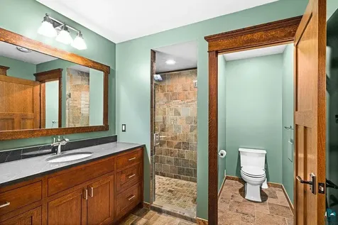 5220 London Road Duluth MN 55804