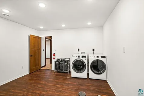5220 London Road Duluth MN 55804
