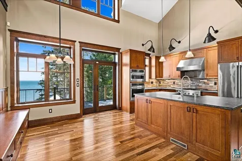 5220 London Road Duluth MN 55804