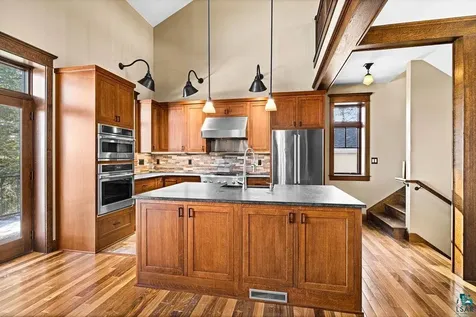 5220 London Road Duluth MN 55804