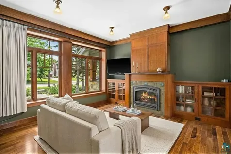 5220 London Road Duluth MN 55804
