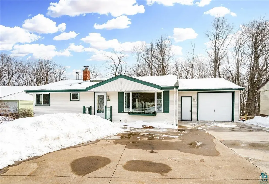 616 Maple Bend Drive Duluth MN 55811