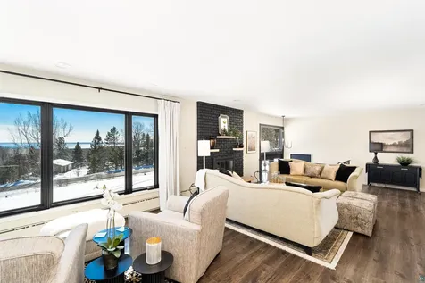 3273 Strand Road Duluth MN 55803