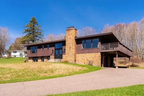 3273 Strand Road Duluth MN 55803