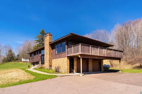 3273 Strand Road Duluth MN 55803
