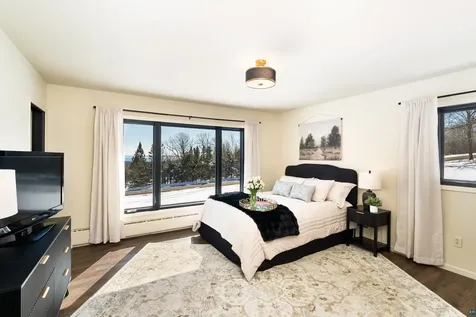 3273 Strand Road Duluth MN 55803