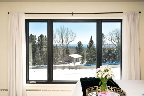 3273 Strand Road Duluth MN 55803