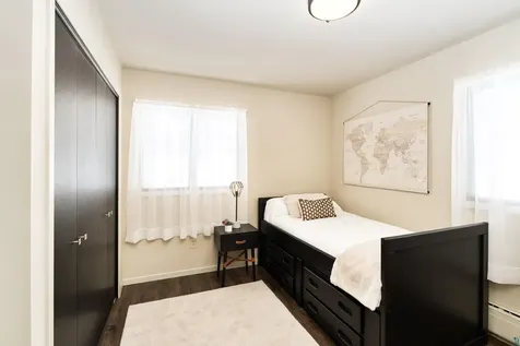 3273 Strand Road Duluth MN 55803