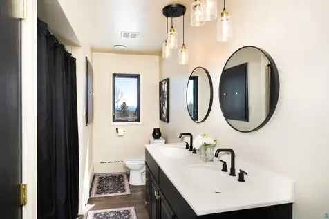 3273 Strand Road Duluth MN 55803