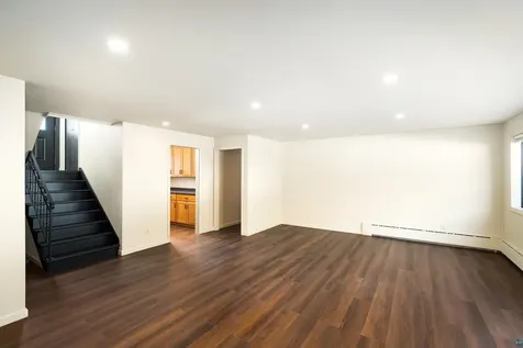 3273 Strand Road Duluth MN 55803