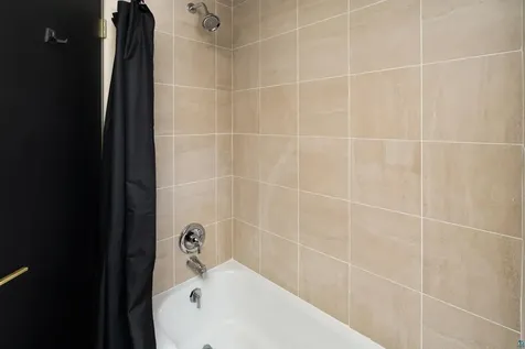 3273 Strand Road Duluth MN 55803