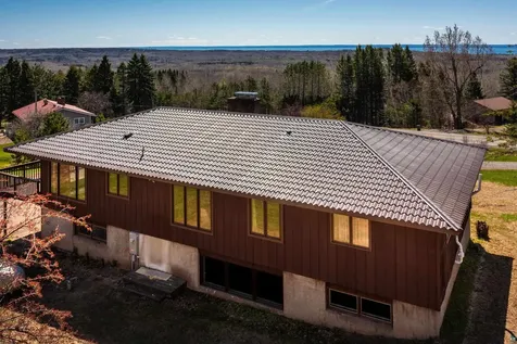 3273 Strand Road Duluth MN 55803
