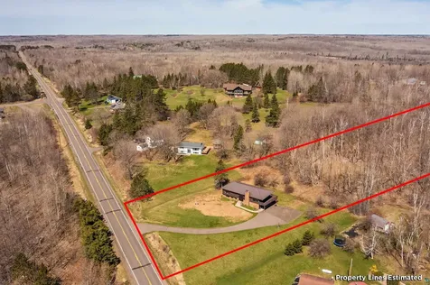 3273 Strand Road Duluth MN 55803