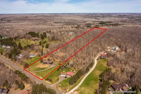 3273 Strand Road Duluth MN 55803