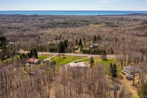 3273 Strand Road Duluth MN 55803