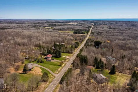 3273 Strand Road Duluth MN 55803