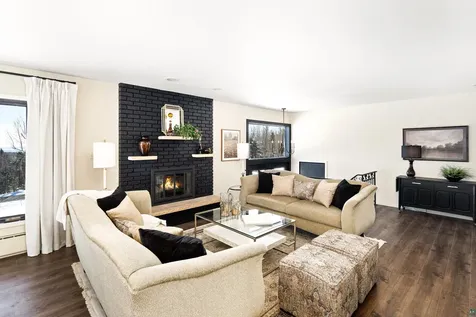 3273 Strand Road Duluth MN 55803