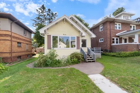 915 Grandview Avenue Duluth MN 55812