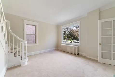 915 Grandview Avenue Duluth MN 55812