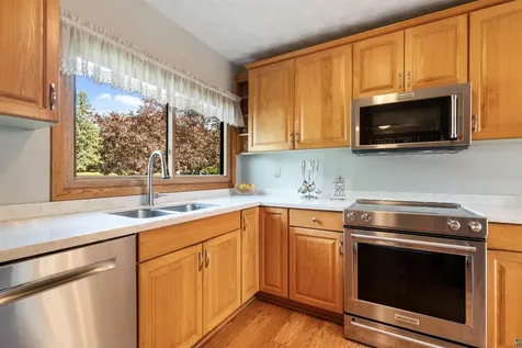 4 Lakeside Court Duluth MN 55804