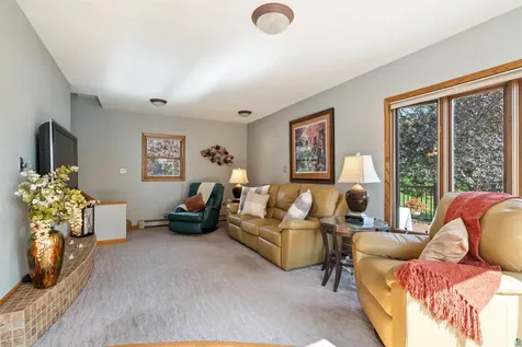 4 Lakeside Court Duluth MN 55804