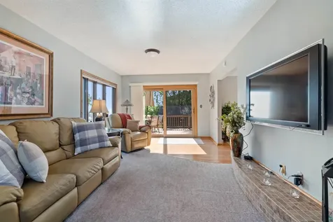 4 Lakeside Court Duluth MN 55804