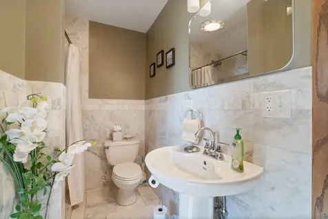 4 Lakeside Court Duluth MN 55804