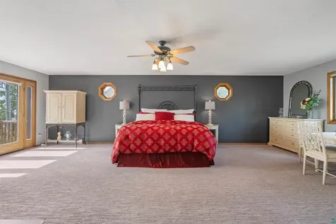 4 Lakeside Court Duluth MN 55804