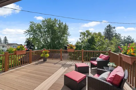4 Lakeside Court Duluth MN 55804