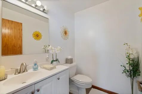 4 Lakeside Court Duluth MN 55804