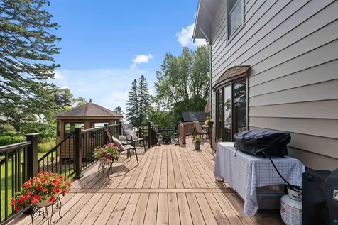 4 Lakeside Court Duluth MN 55804