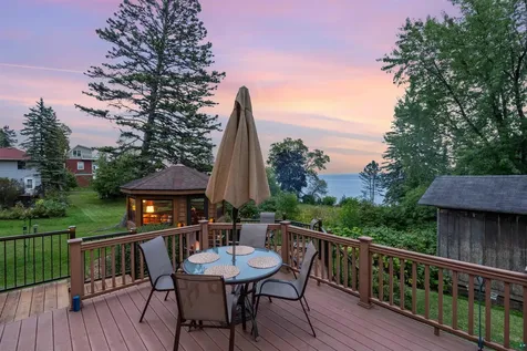 4 Lakeside Court Duluth MN 55804