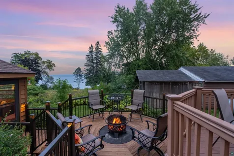 4 Lakeside Court Duluth MN 55804