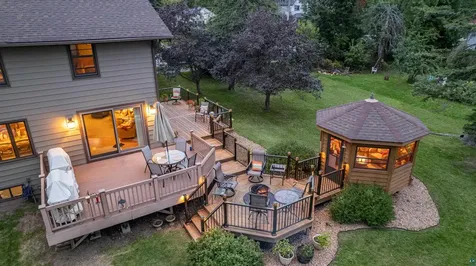 4 Lakeside Court Duluth MN 55804