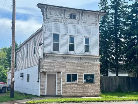 1222 Lakeshore Drive East Ashland WI 54806