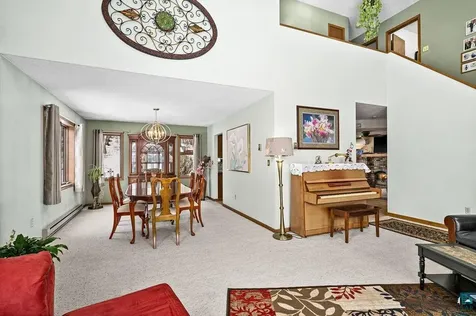 3241 Commonwealth Avenue Duluth MN 55808