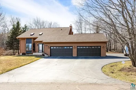 3241 Commonwealth Avenue Duluth MN 55808